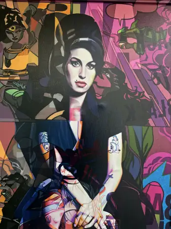 Click Here To Enlarge This Photo Of Amy Double - Authentic