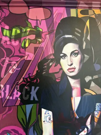 Click Here To Enlarge This Photo Of Amy Double - Authentic